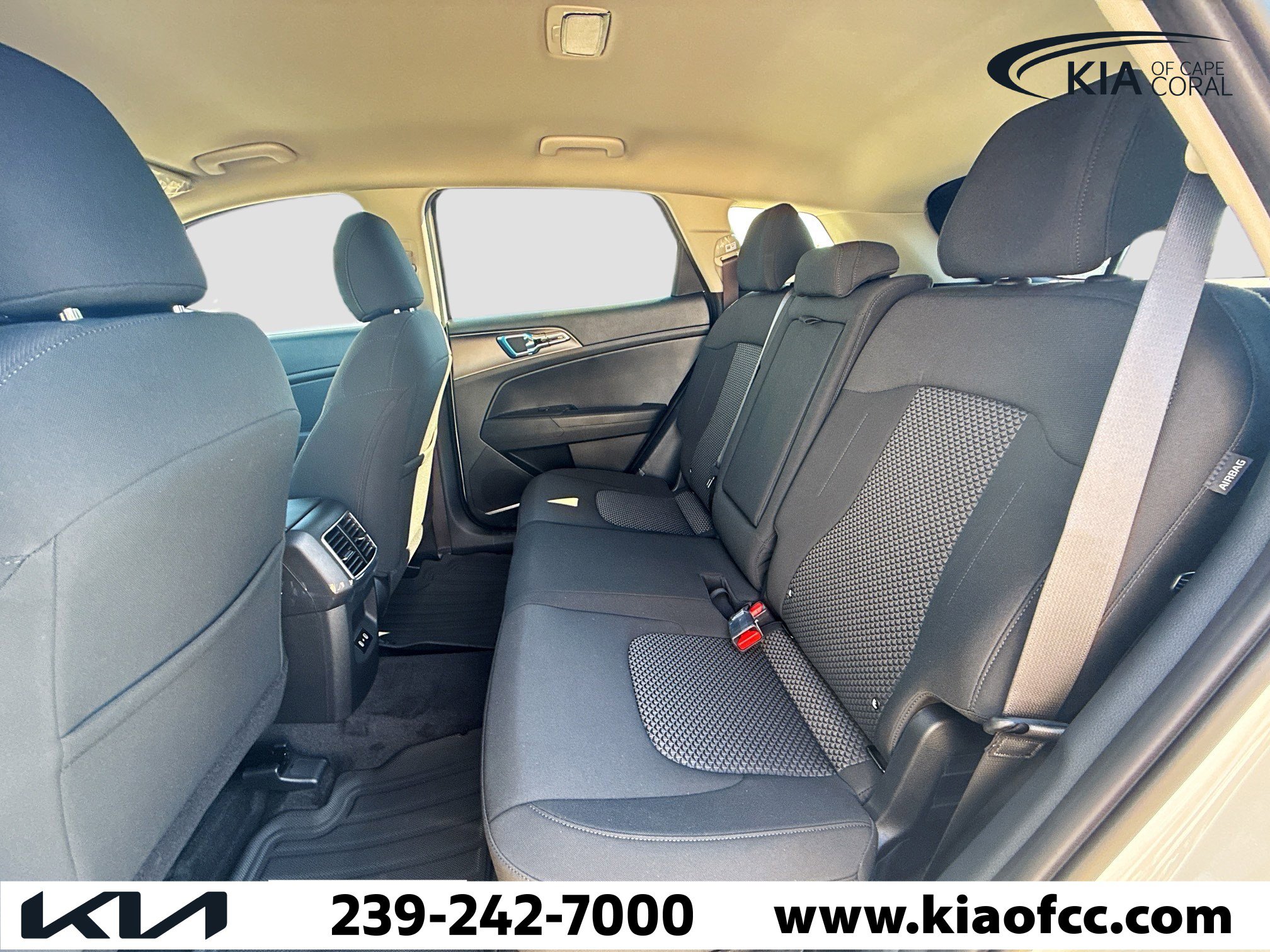 New 2026 Kia Sportage LX image 17