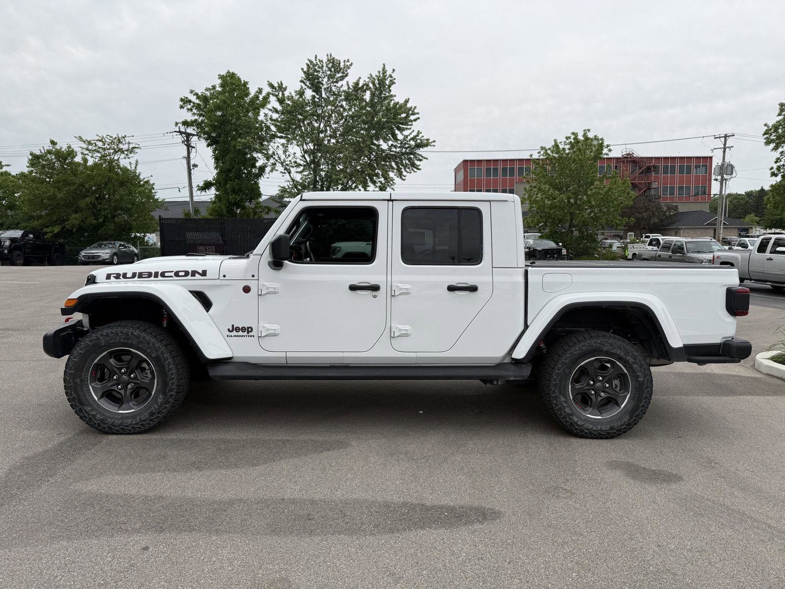 Used 2022 Jeep Gladiator Rubicon w/ LED Lighting Group AWD/4WD image 6