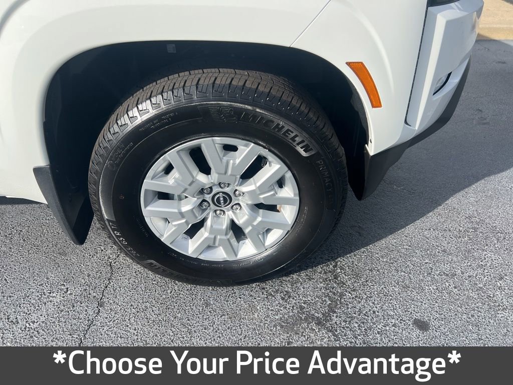Used 2024 Nissan Frontier SV w/ SV Convenience Package image 16
