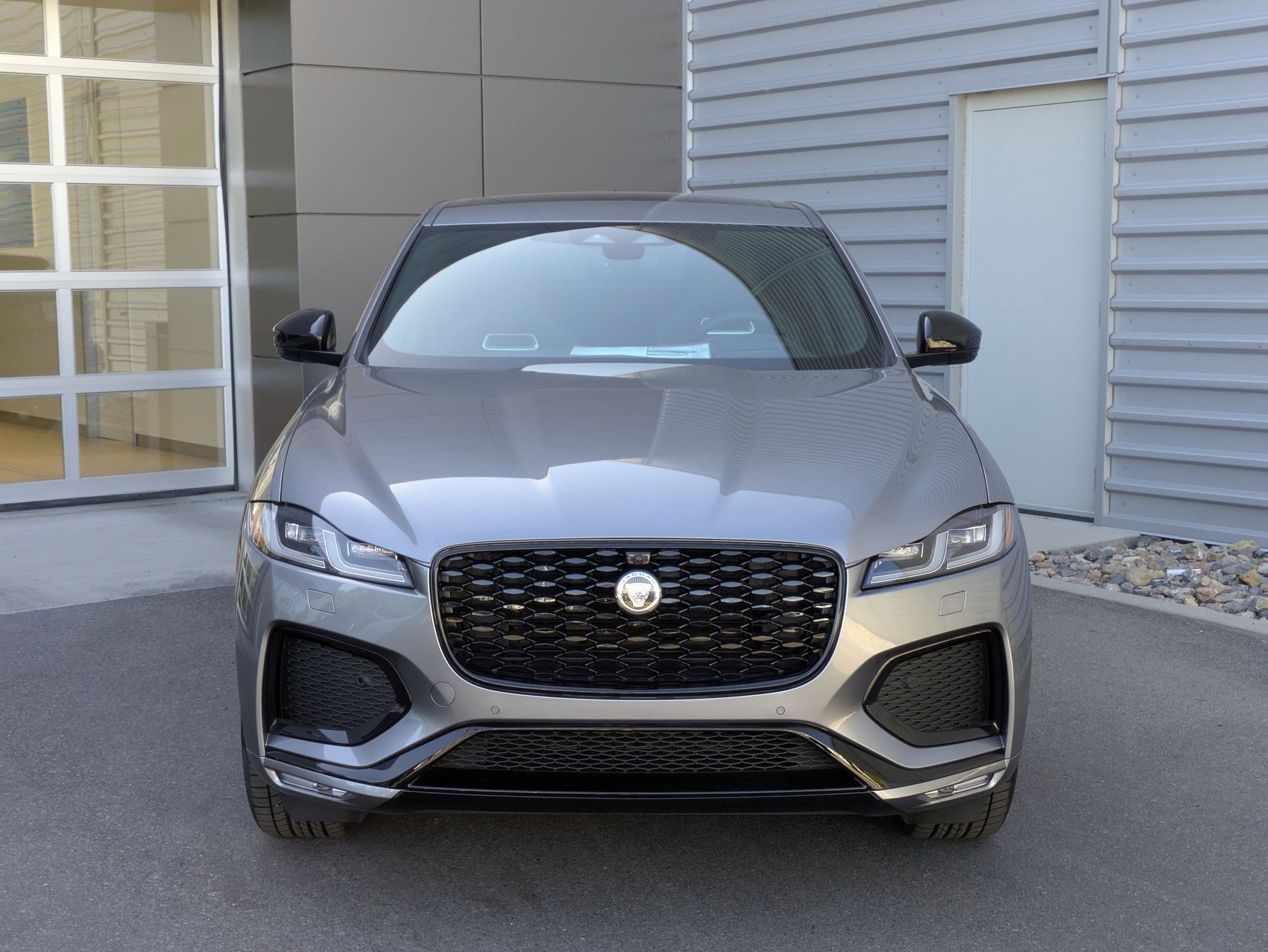 New 2026 Jaguar F-PACE R-Dynamic S image 8