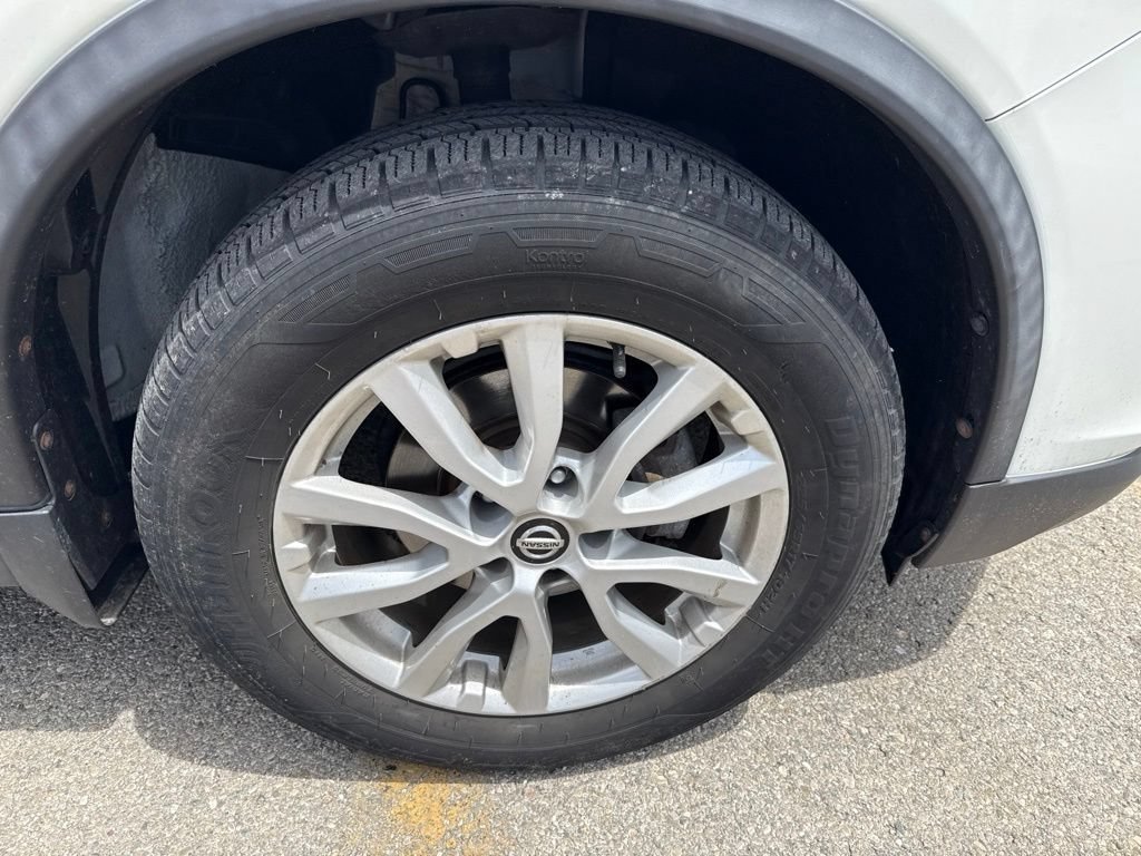 Used 2020 Nissan Rogue SV AWD/4WD image 15