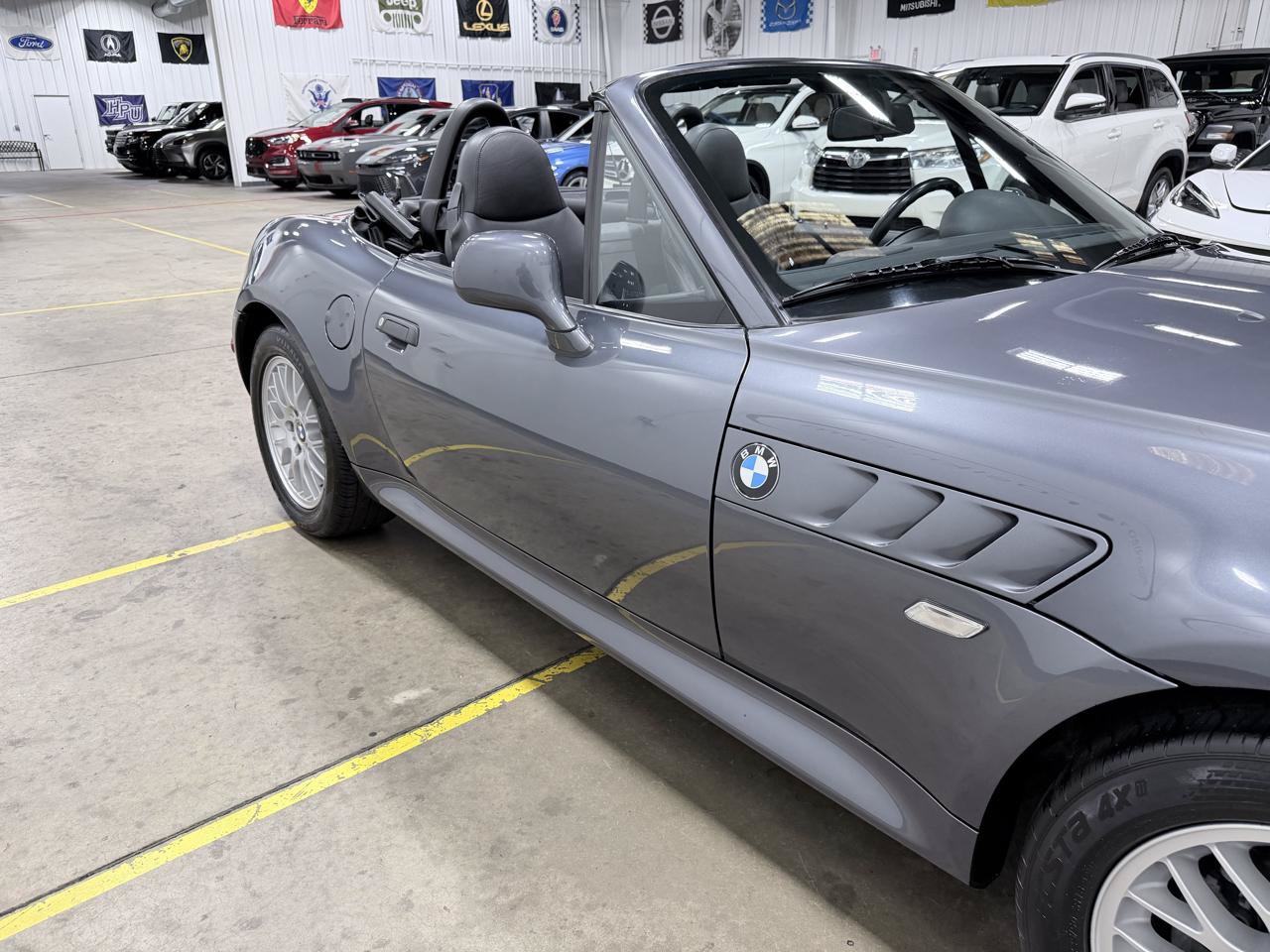 Used 2001 BMW Z3 2.5i RWD image 20