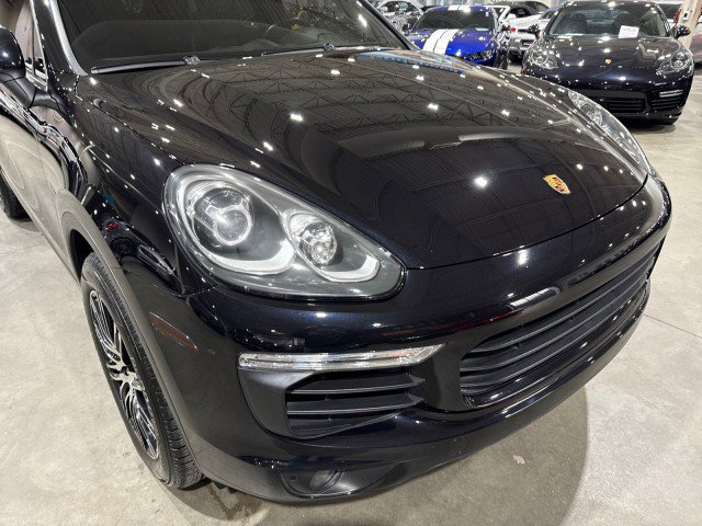 Used 2015 Porsche Cayenne S image 29