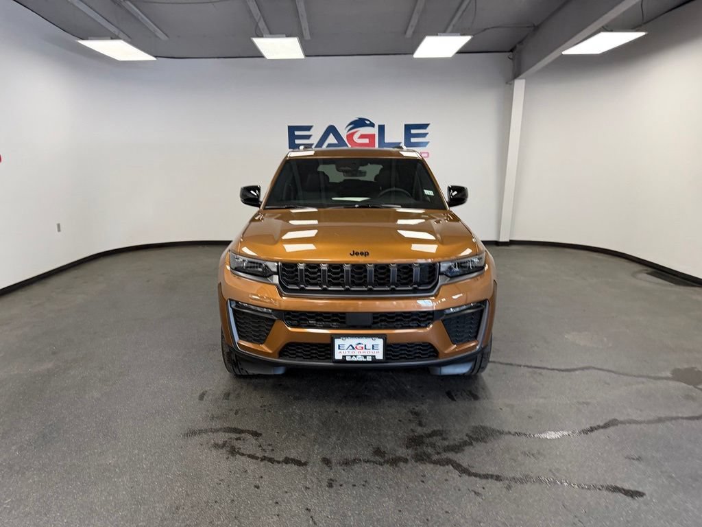 New 2026 Jeep Grand Cherokee Limited AWD/4WD image 2