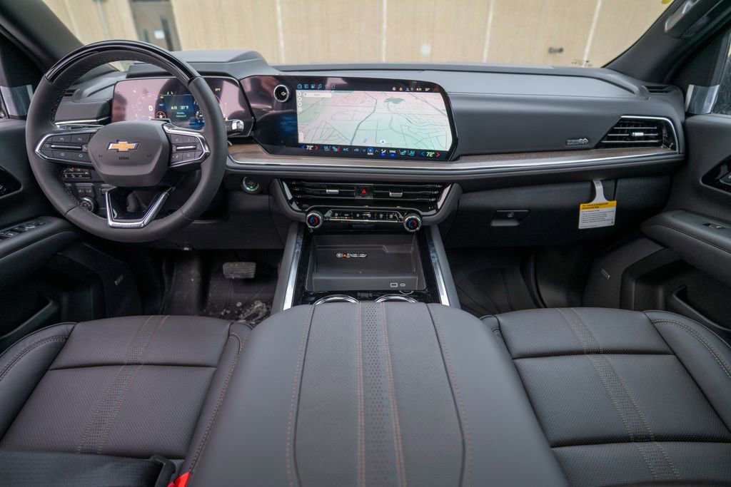 New 2026 Chevrolet Suburban High Country image 18