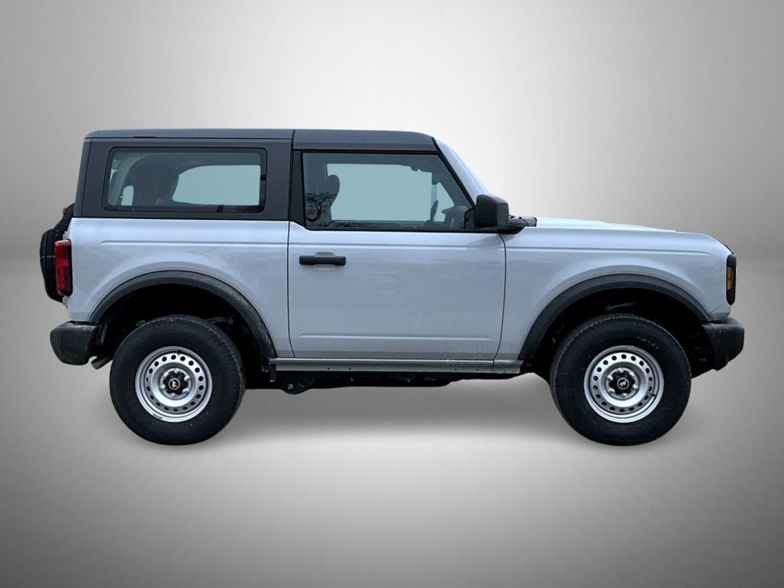 New 2026 Ford Bronco Base image 4