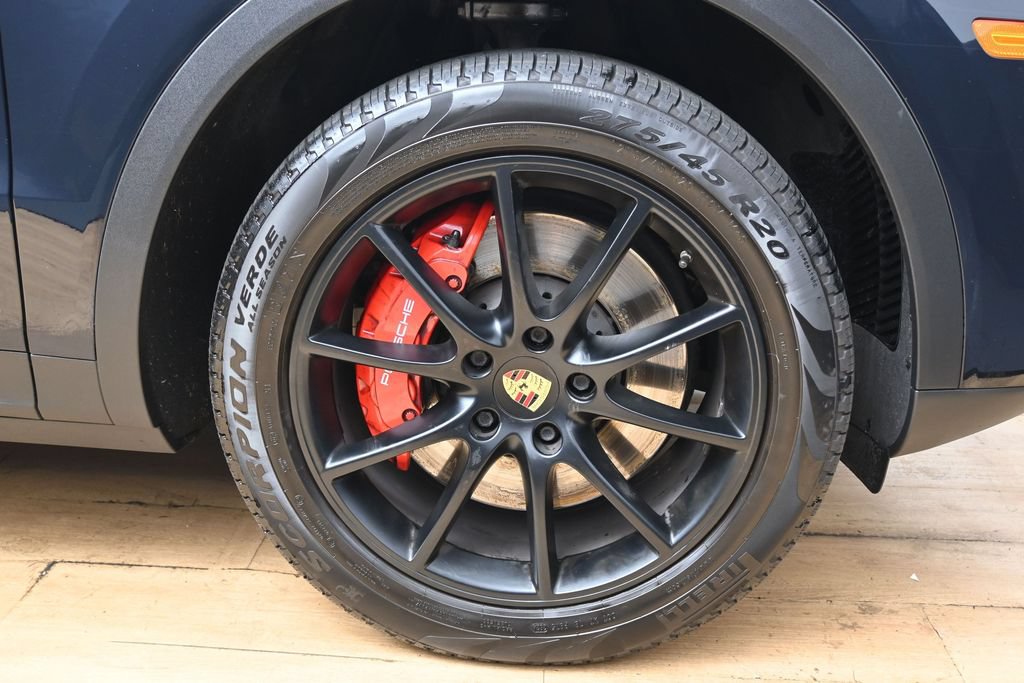 Used 2021 Porsche Cayenne AWD/4WD image 15