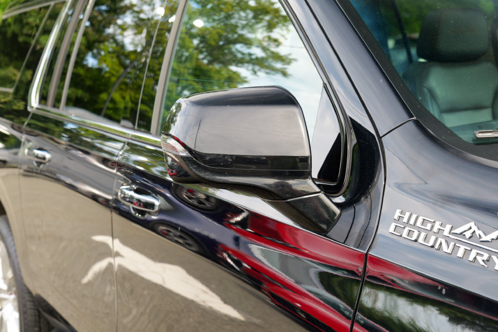 Used 2023 Chevrolet Suburban High Country AWD/4WD image 10