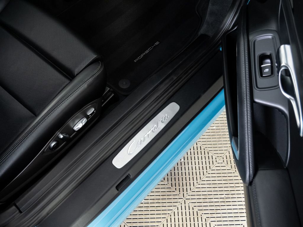 Used 2017 Porsche 911 Carrera image 21