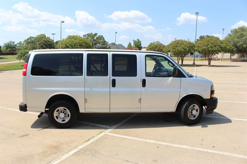 Used 2019 Chevrolet Express 2500 LS w/ Driver Convenience Package RWD image 6