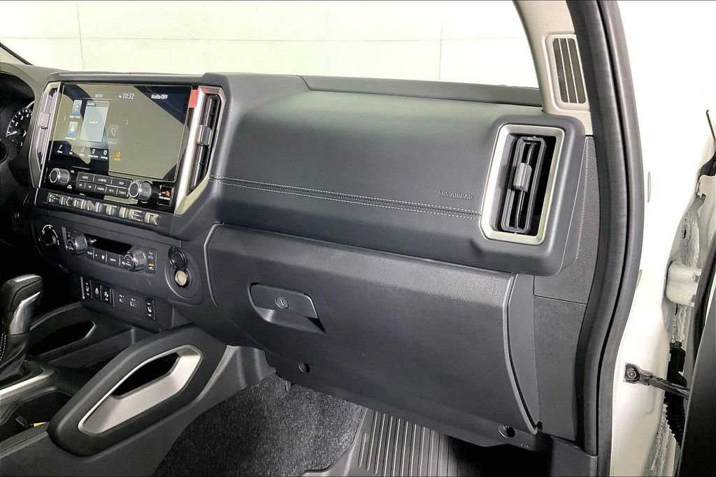 New 2025 Nissan Frontier SV w/ SV Convenience Package AWD/4WD image 18