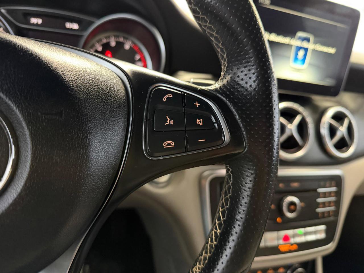 Used 2018 Mercedes-Benz CLA 250 4MATIC image 33