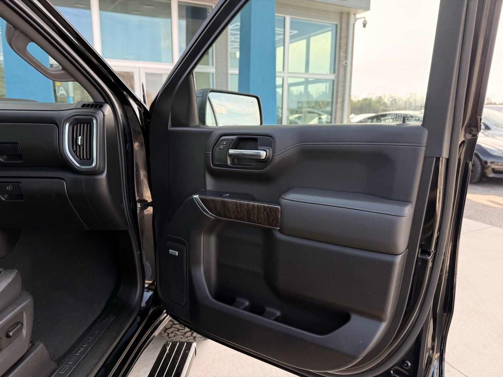 Used 2019 GMC Sierra 1500 Denali w/ Denali Ultimate Package image 32