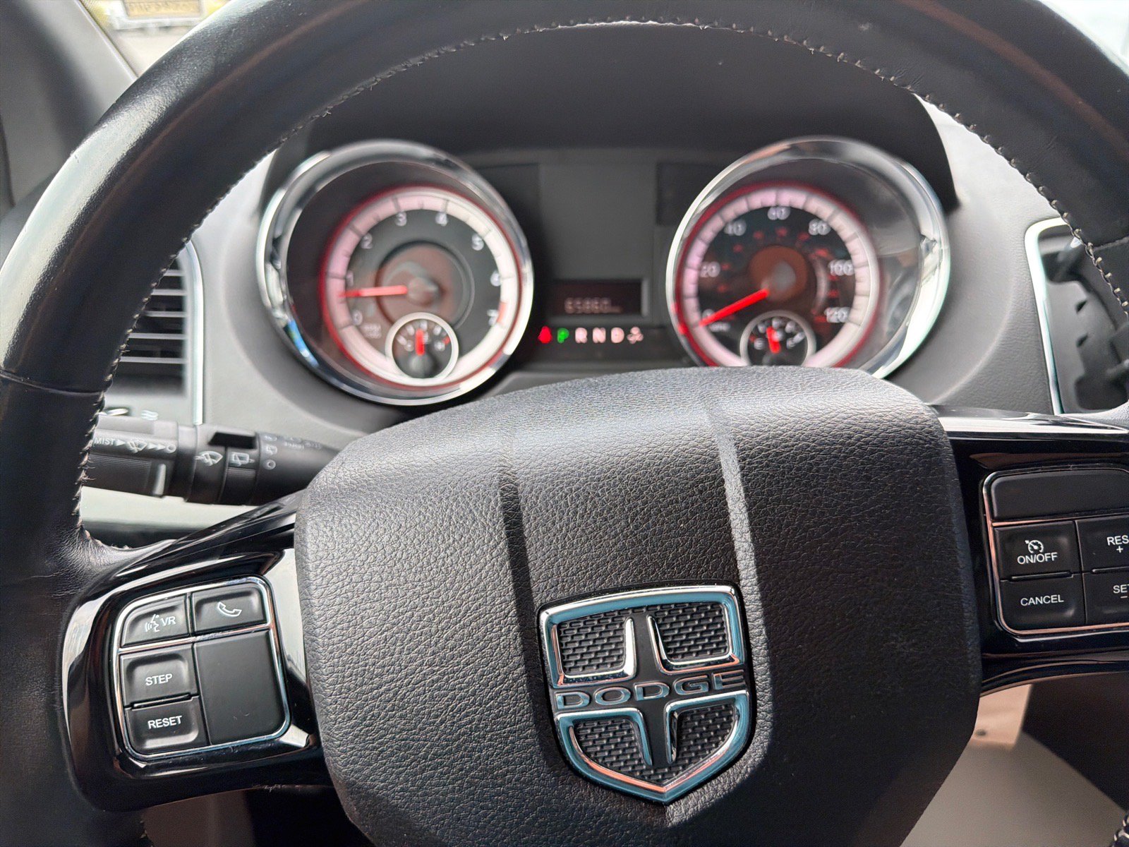 Used 2019 Dodge Grand Caravan SXT FWD image 11