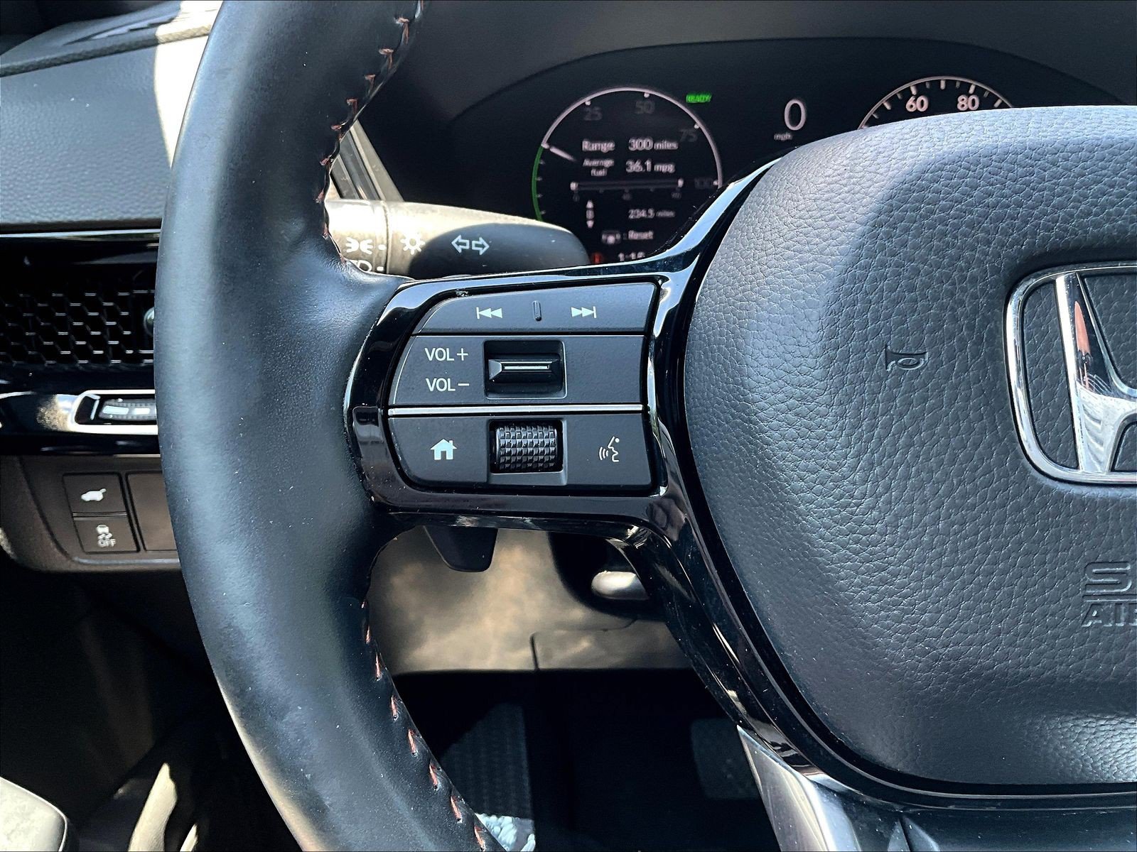 Used 2024 Honda CR-V Sport Touring image 11