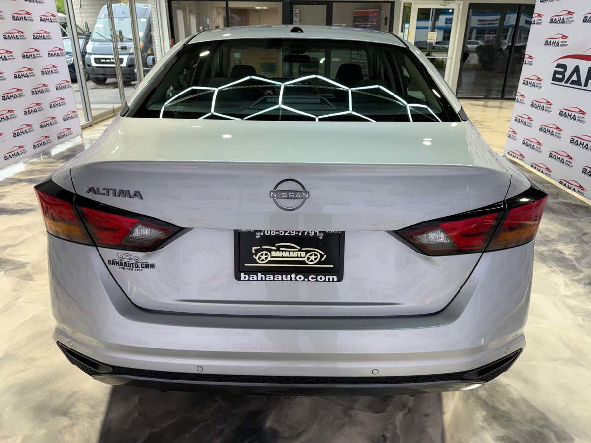 Used 2026 Nissan Altima 2.5 SV FWD image 9