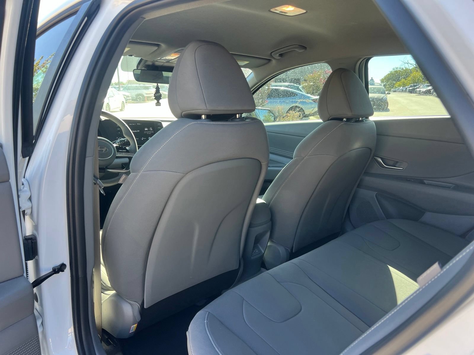 Certified 2025 Hyundai Elantra Sport FWD image 16