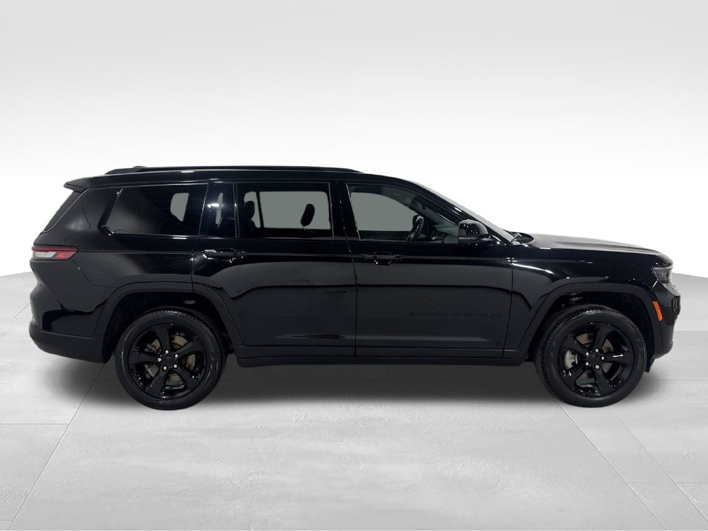 Used 2025 Jeep Grand Cherokee L Limited AWD/4WD image 22