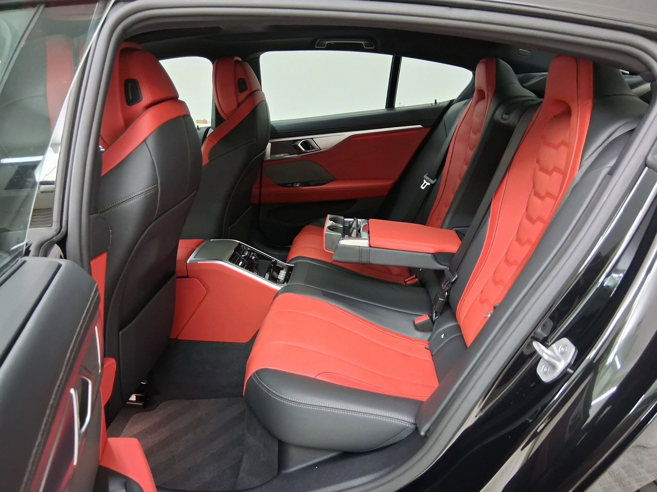 Used 2025 BMW 840i w/ M Sport Professional Package RWD image 14