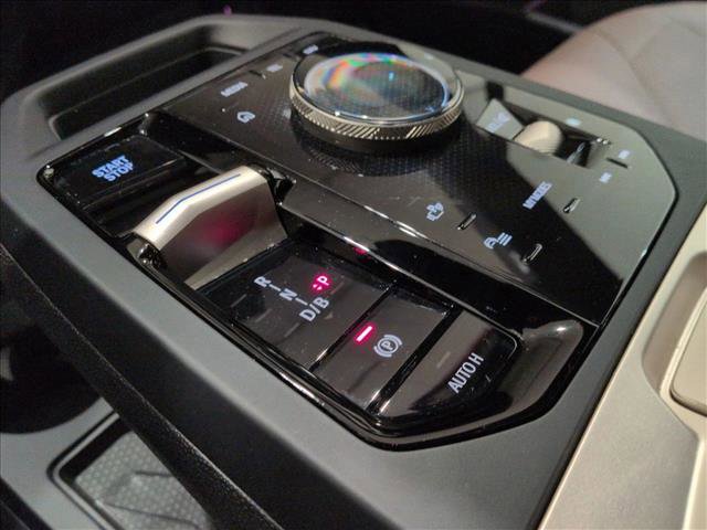 Used 2023 BMW iX xDrive50 w/ Convenience Package image 11