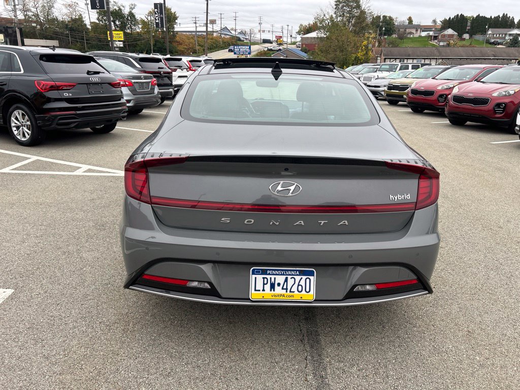 Used 2023 Hyundai Sonata Limited w/ Cargo Package FWD image 5