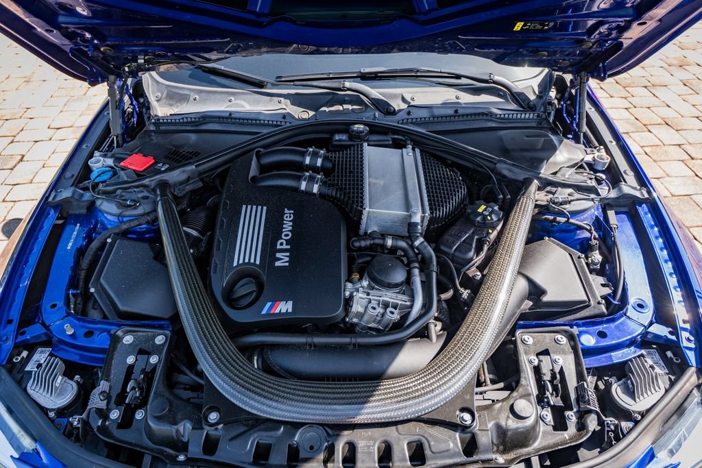 Used 2020 BMW M4 Coupe w/ Competition Package RWD image 38