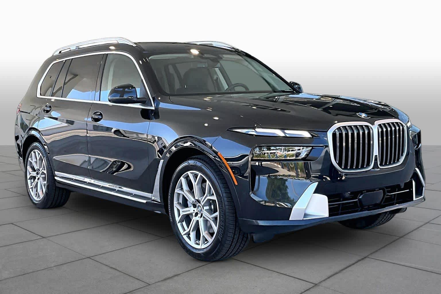 Used 2027 BMW X7 xDrive40i AWD/4WD image 2