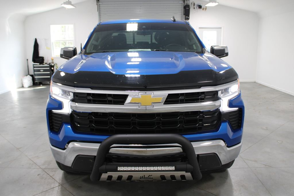 Used 2023 Chevrolet Silverado 1500 LT image 3