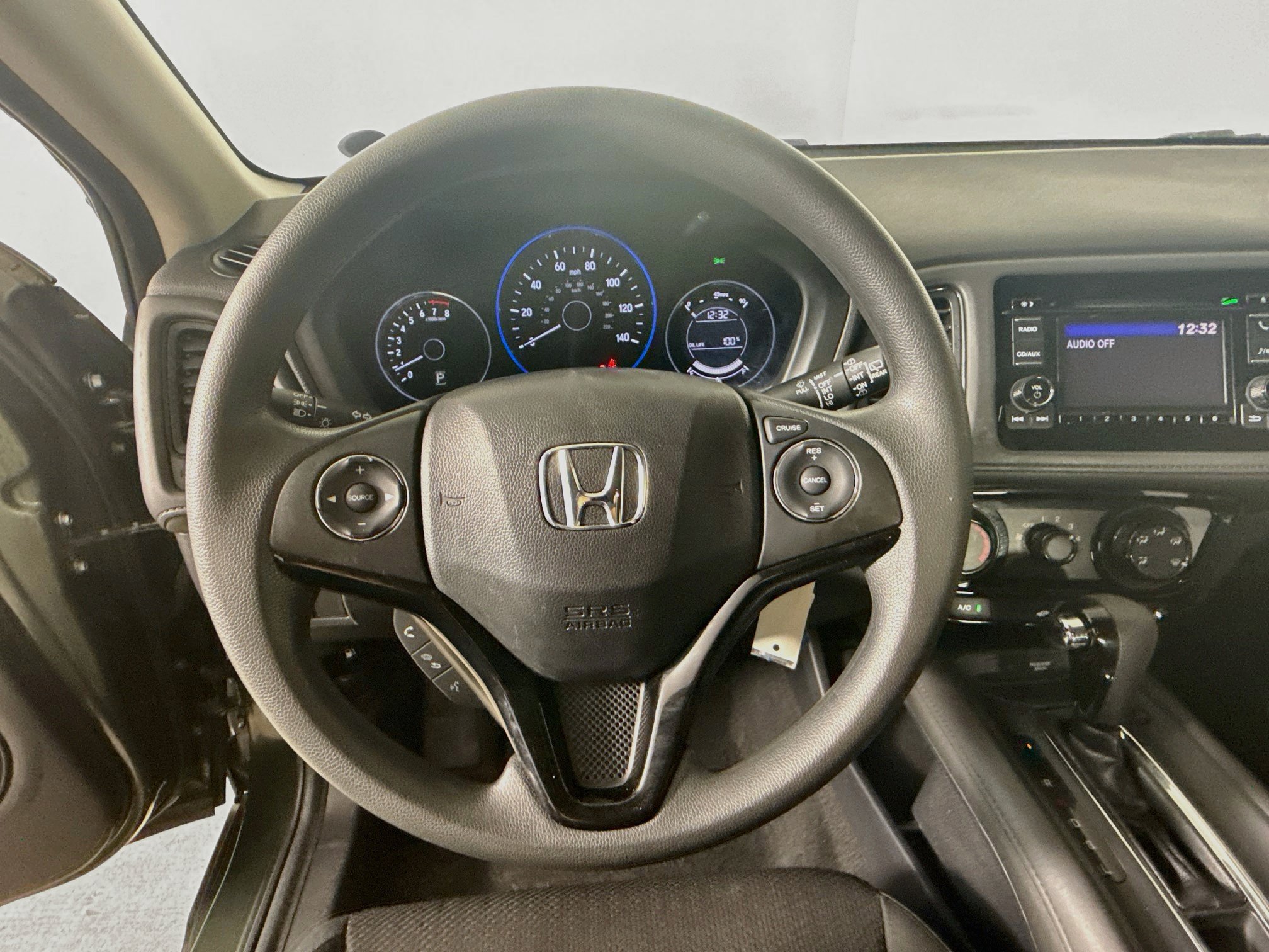 Used 2018 Honda HR-V LX image 11