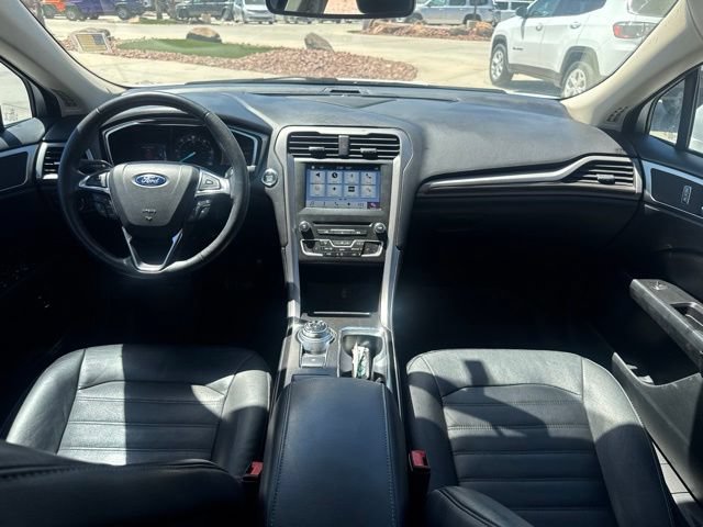 Used 2017 Ford Fusion Energi SE FWD image 12