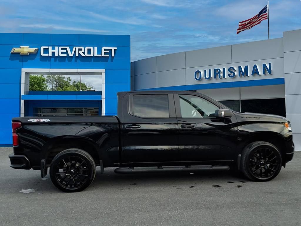 Used 2023 Chevrolet Silverado 1500 RST w/ Convenience Package II image 2