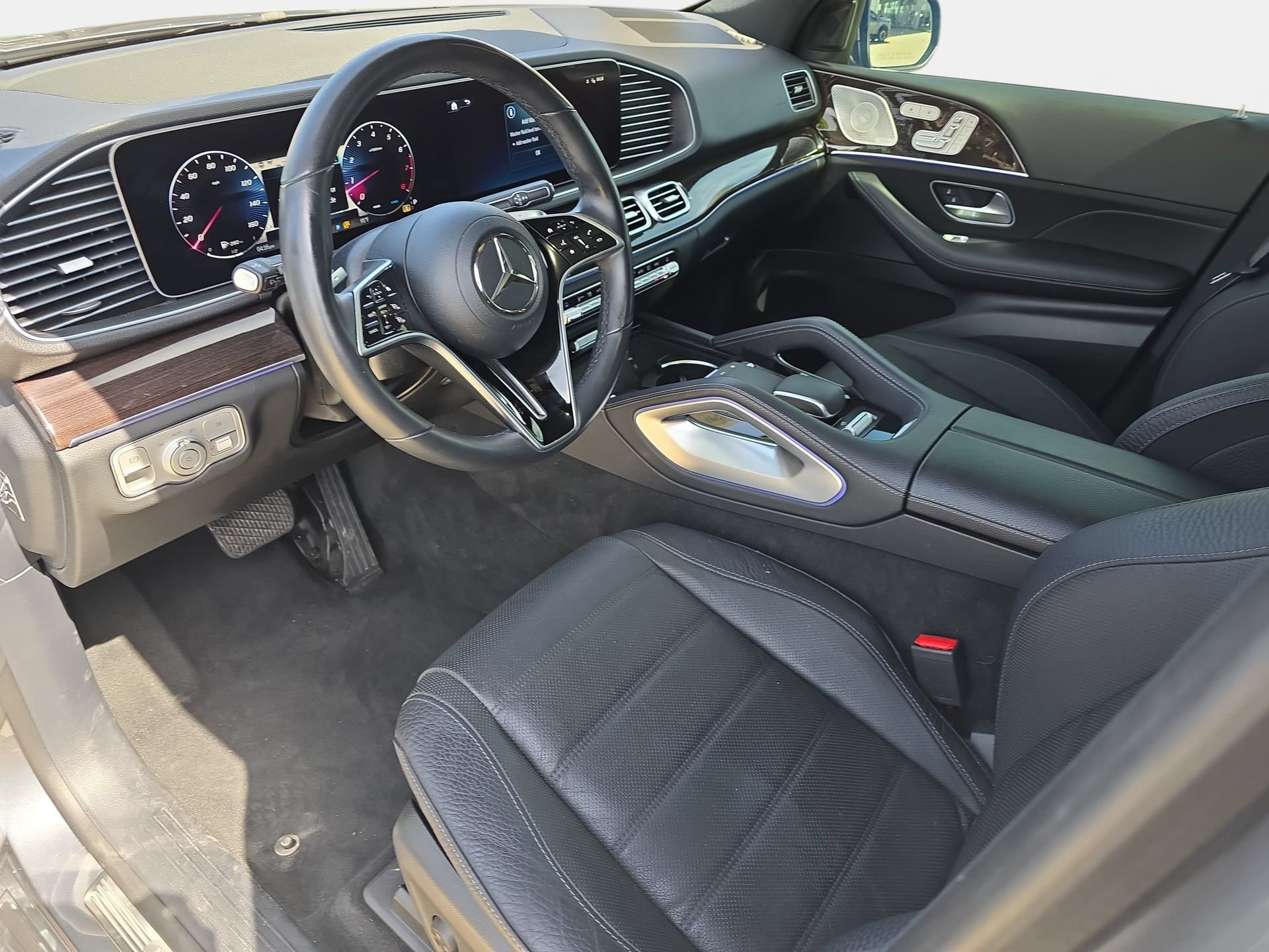 Used 2024 Mercedes-Benz GLE 450 4MATIC image 16