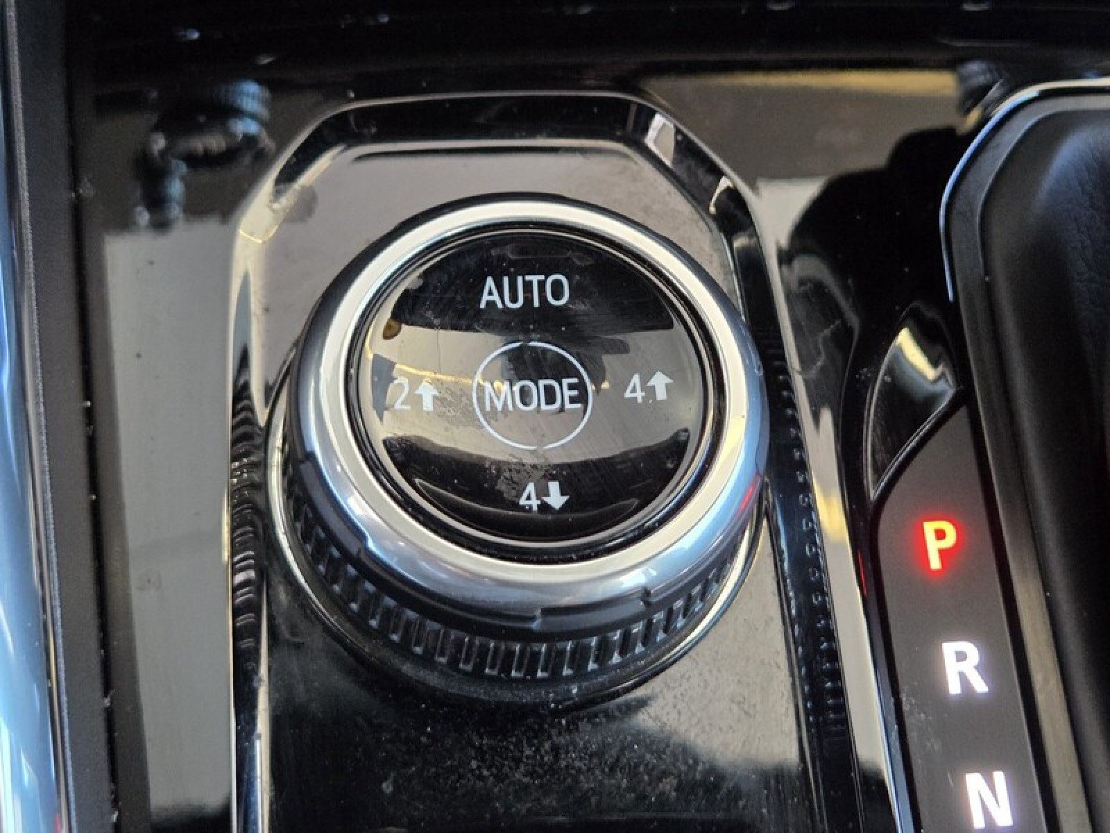 Used 2024 GMC Canyon AT4 w/ Canyon Safety Plus Package AWD/4WD image 33