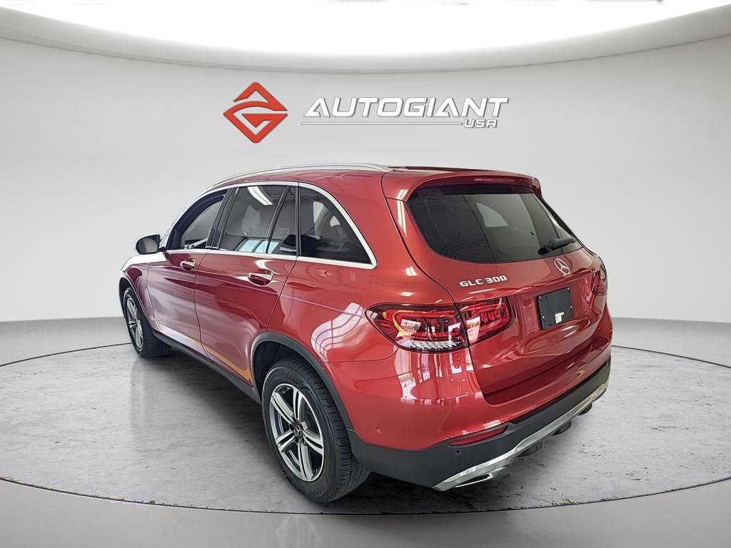 Used 2020 Mercedes-Benz GLC 300 4MATIC image 2