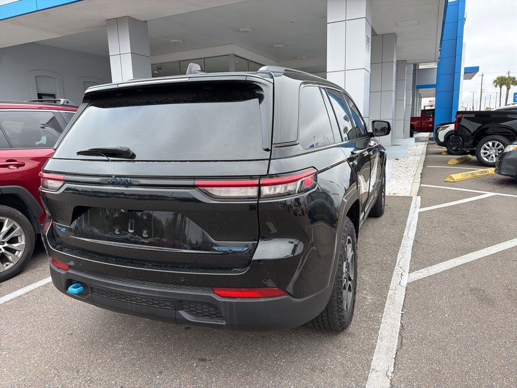 Used 2023 Jeep Grand Cherokee Trailhawk image 7