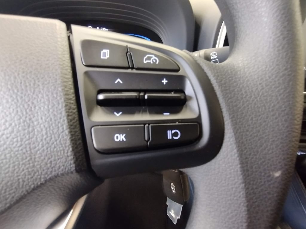 Certified 2026 Hyundai Venue SE FWD image 24