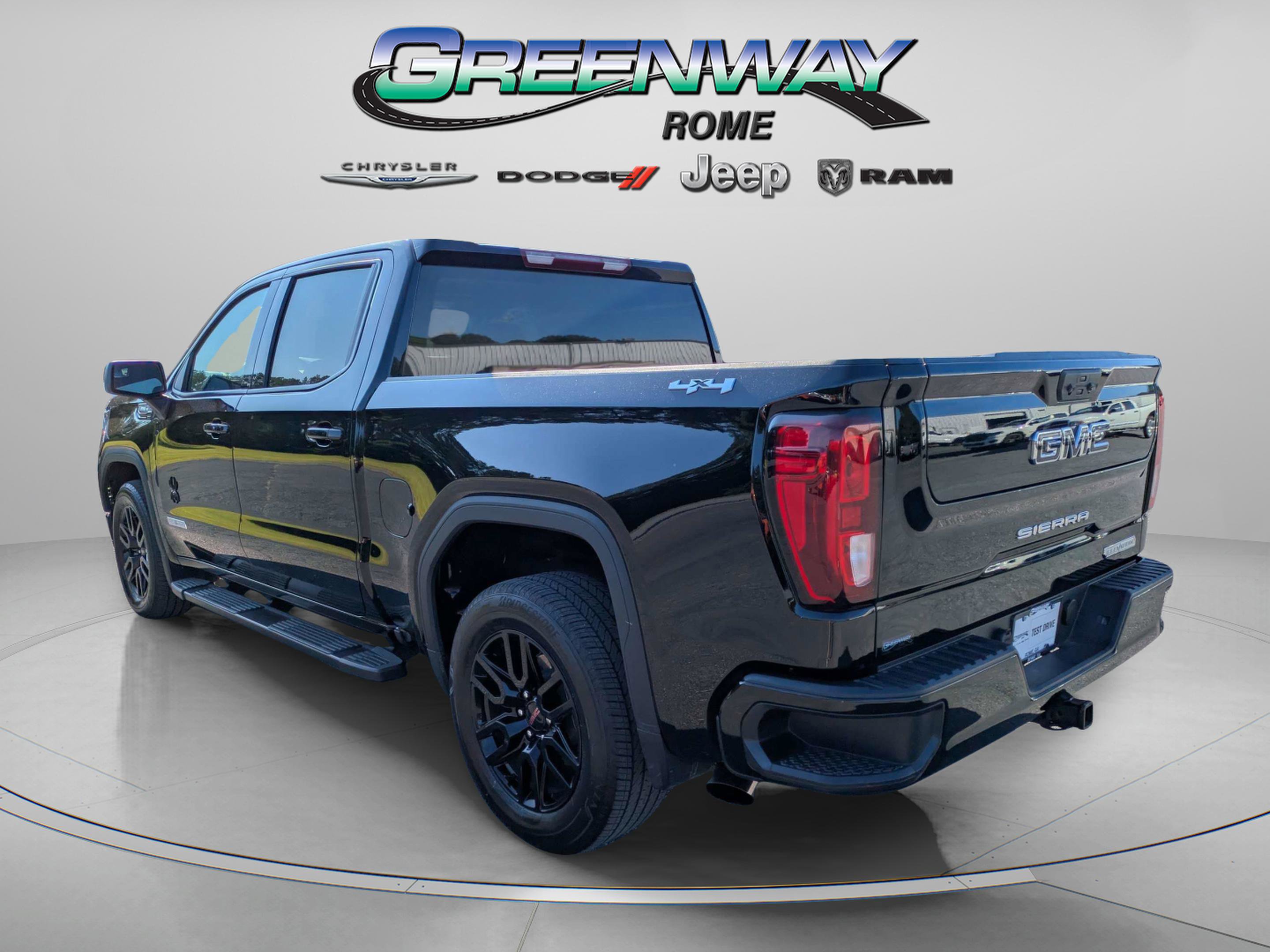 Used 2025 GMC Sierra 1500 Elevation w/ LPO, Elevation Black Package AWD/4WD image 4