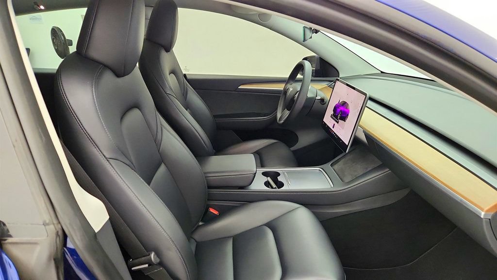 Used 2023 Tesla Model Y AWD image 27