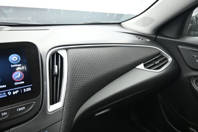 Used 2025 Chevrolet Malibu LT FWD image 18