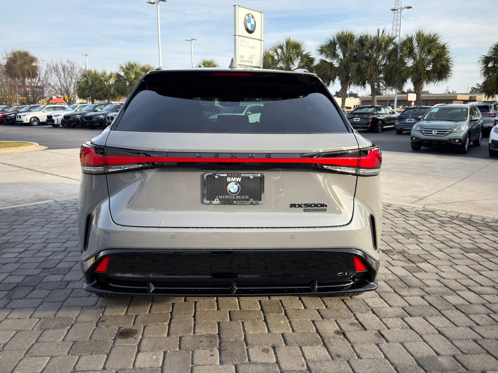 Used 2025 Lexus RX 500h F Sport image 9