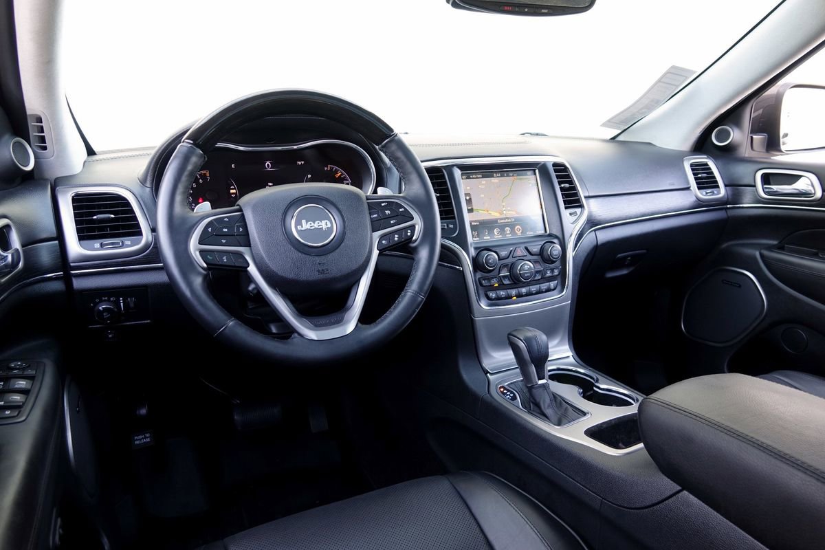 Used 2017 Jeep Grand Cherokee Summit w/ Platinum Series Group image 5