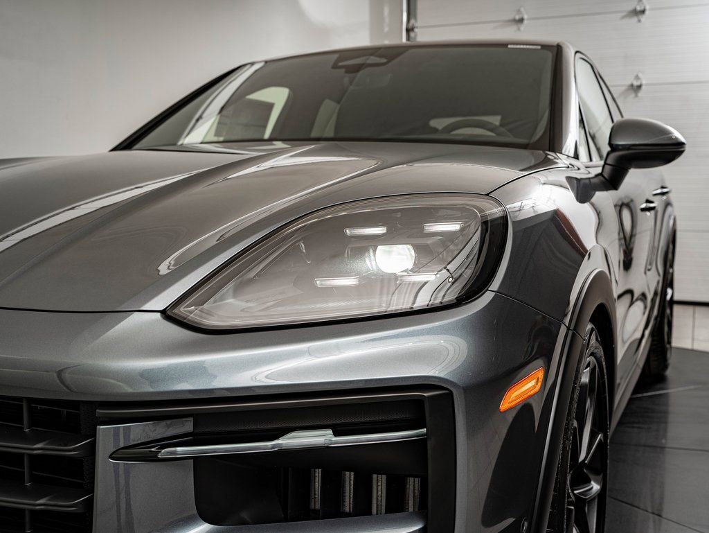 New 2026 Porsche Cayenne S AWD/4WD image 14