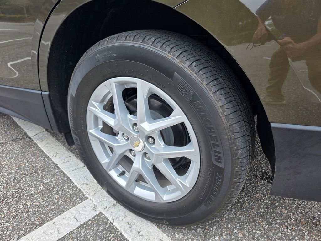 Used 2023 Chevrolet Equinox LT image 7