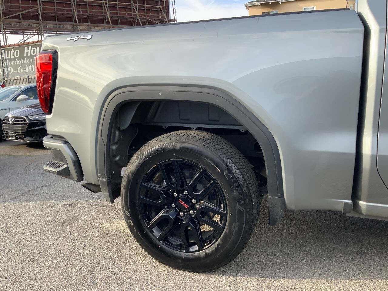 Used 2024 GMC Sierra 1500 Elevation AWD/4WD image 4