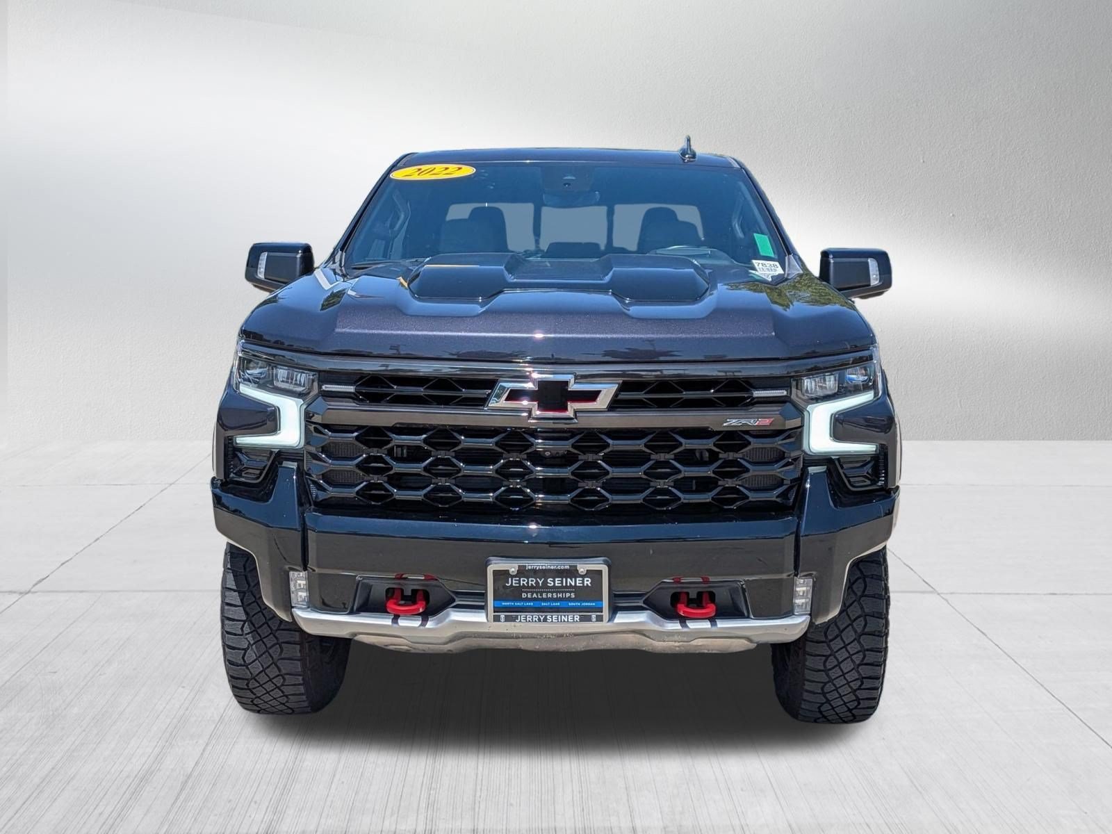Used 2022 Chevrolet Silverado 1500 ZR2 w/ Technology Package AWD/4WD image 8