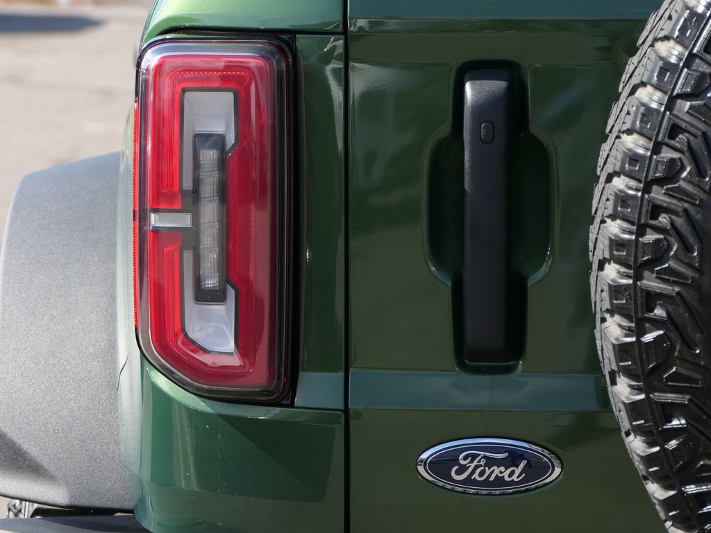 Used 2023 Ford Bronco Badlands w/ Sasquatch Package AWD/4WD image 6