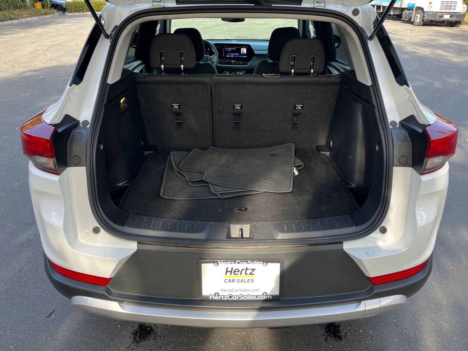 Used 2025 Chevrolet TrailBlazer LT image 29