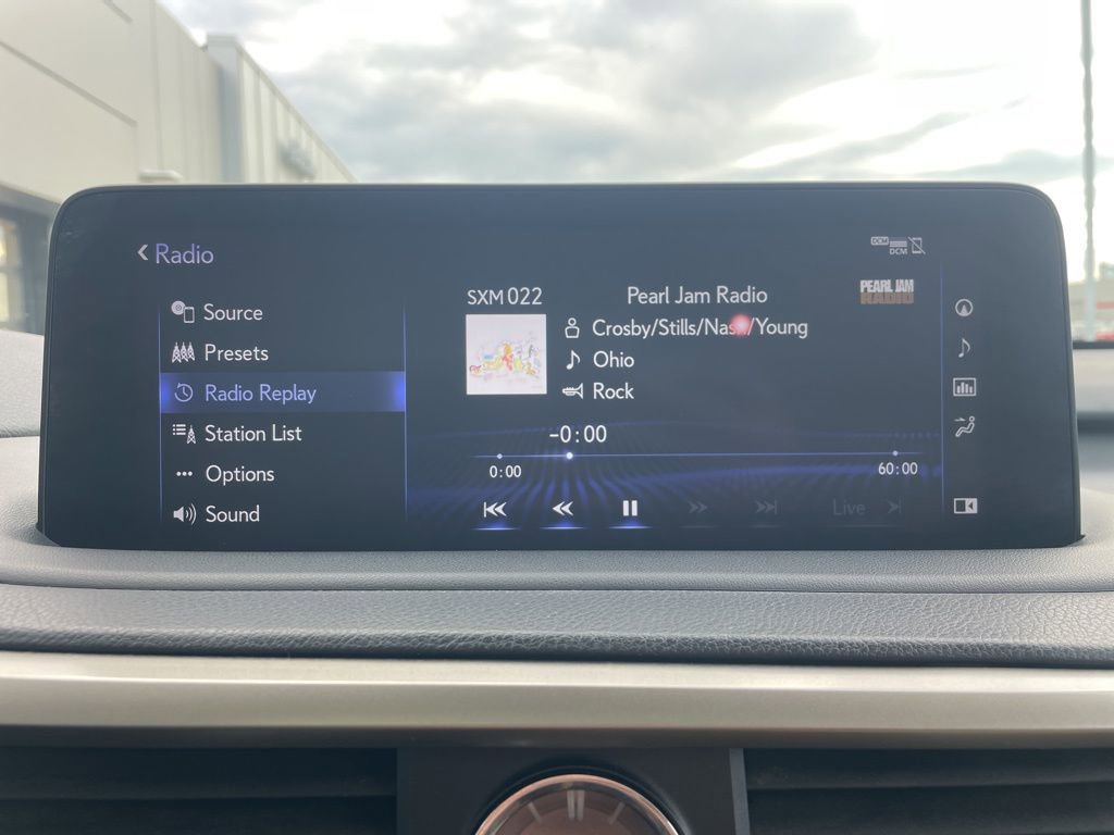 Used 2021 Lexus RX 350L Premium w/ Premium Package image 39