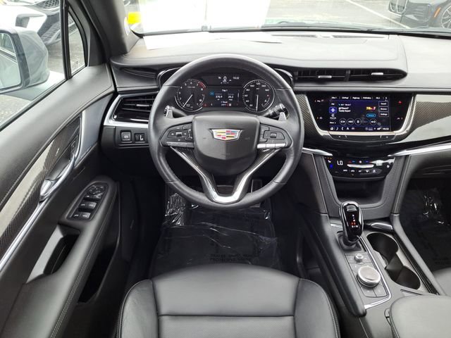 Used 2024 Cadillac XT6 Sport image 18