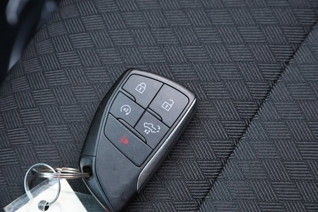 Used 2022 Chevrolet Silverado 1500 LT w/ Protection Package image 32